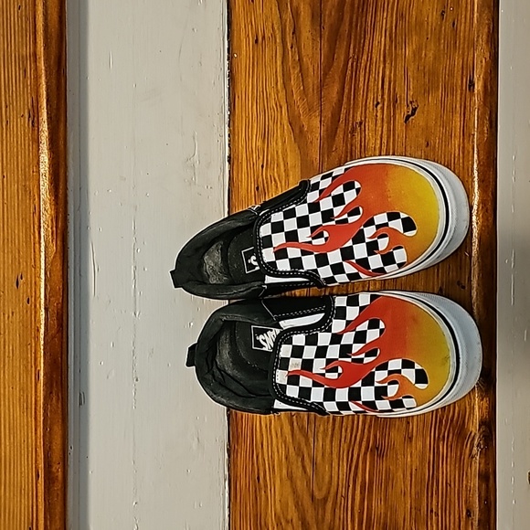 Vans - Picture 2 of 5